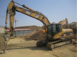 320C used CAT excavator with hammer for sale yemen oman